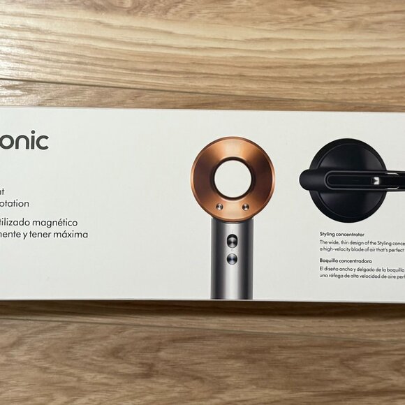 Dyson Supersonic Origin Hair Dryer Heat Shield Technology w/ Styling Accessories main image 6